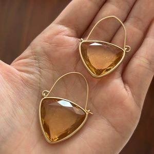 Banana republic earrings ( only wear once )